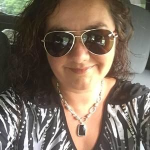 Meet your Posher, Carrie